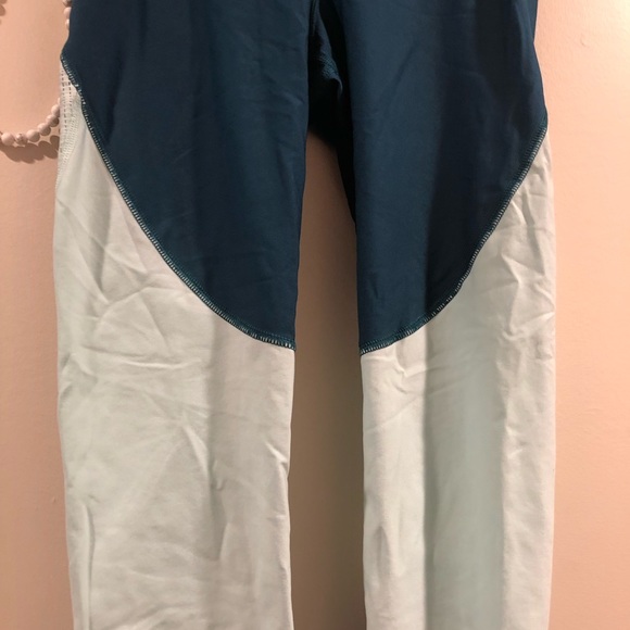 Under Armour leggings - Picture 4 of 5